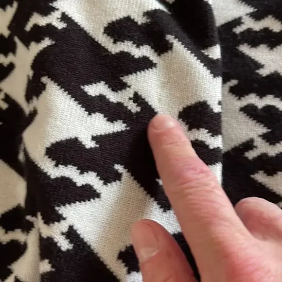 Madison black white houndstooth knit button preppy cardigan sweater medium - Picture 7 of 7